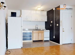 1202 Saint Paul St APT 4F, Baltimore, MD 21202