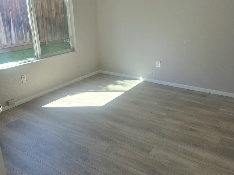 4710 Myrtle Dr — Photo 9