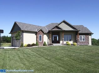 2018 S Imig Dr, Seward, NE 68434
