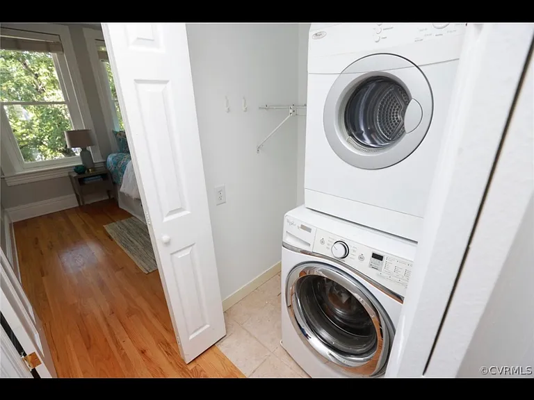 15 S Morris St — Photo 16