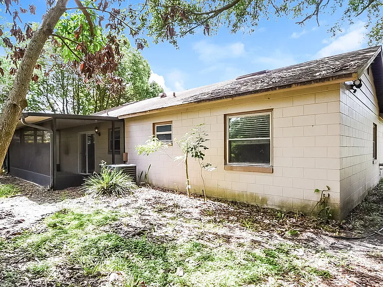 13900 Lena St — Photo 15