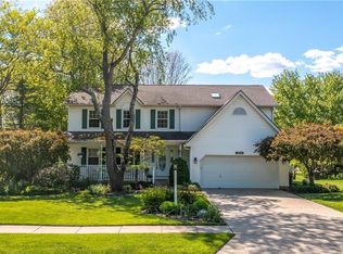 2241 Ivy Crest Dr, Bellbrook, OH