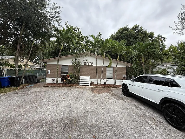 1406 SW 1st St #A — Photo 1