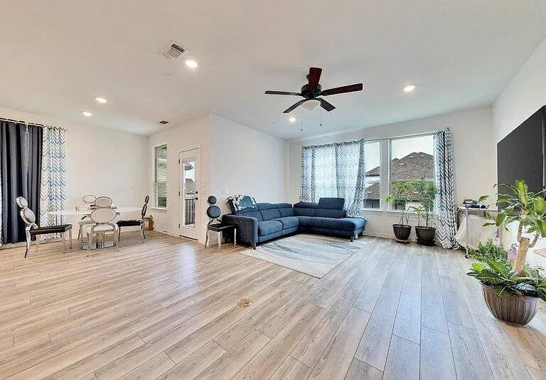 10403 Spanish Jennet Way — Photo 2