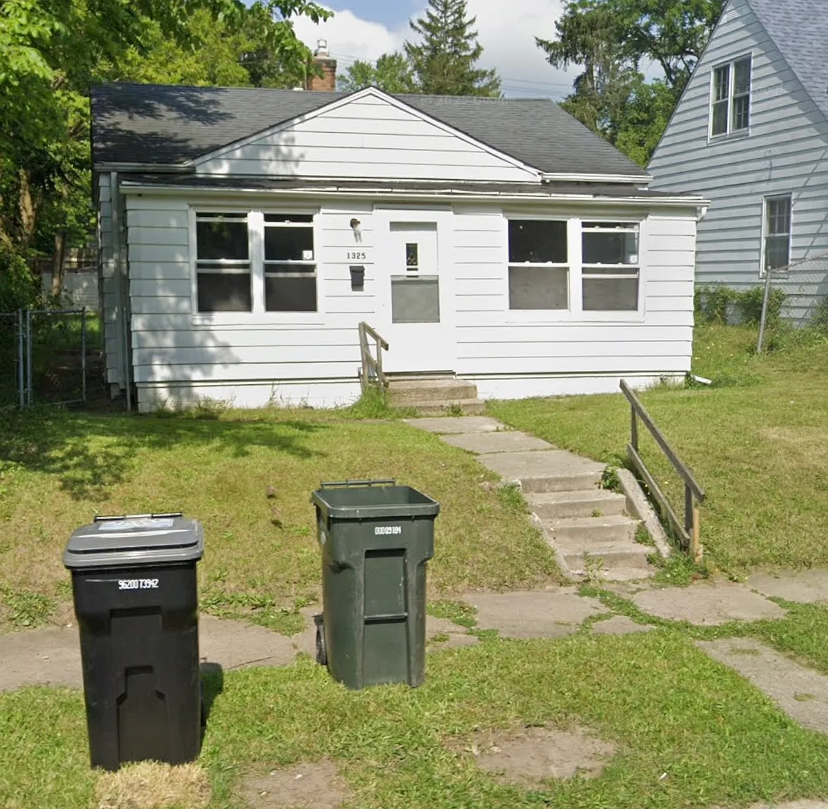 3 bed, 676 sqft, $1,150 — Photo 1