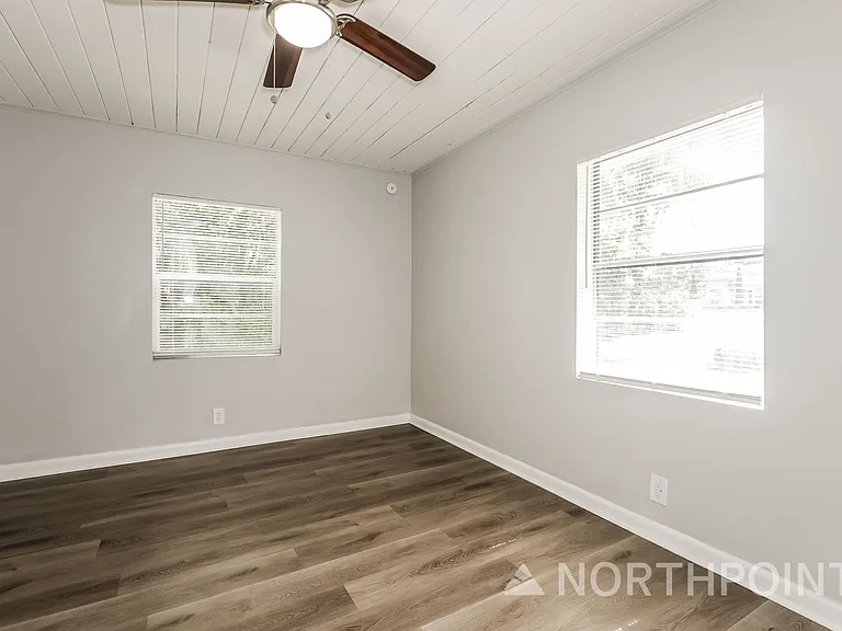 1510 S Miller Rd — Photo 13