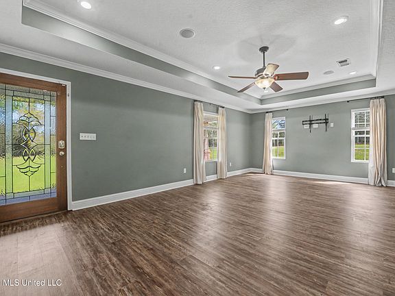 4th image of 222 Gristmill Rd