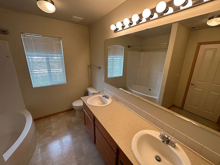2125 Bobs Hollow Ln #A — Photo 8