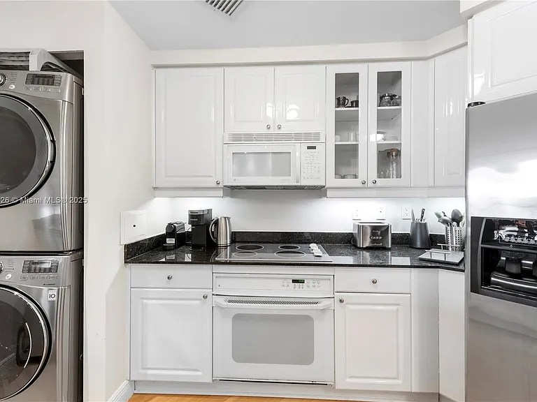 705 Crandon Blvd #405 — Photo 12