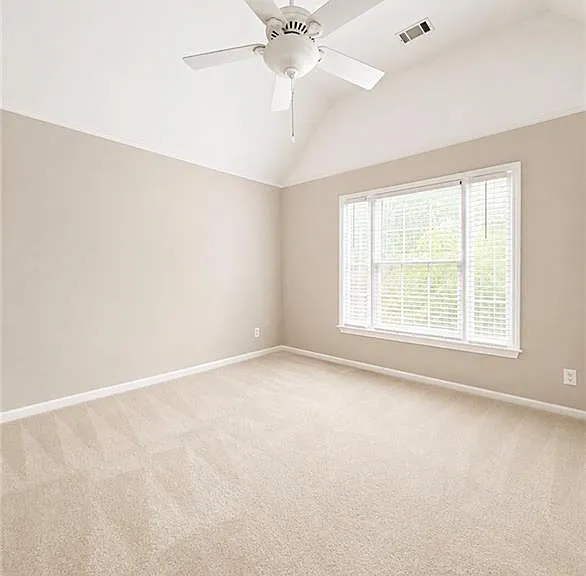 3235 Bentwood Close — Photo 34
