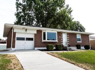 313 Southampton Dr, Saint Louis, MO