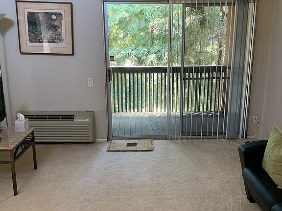 5th image of 304 Sierra Dr Unit 304