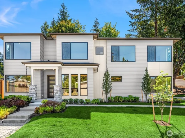 6497 NE 153rd Street, Kenmore, WA 98028
