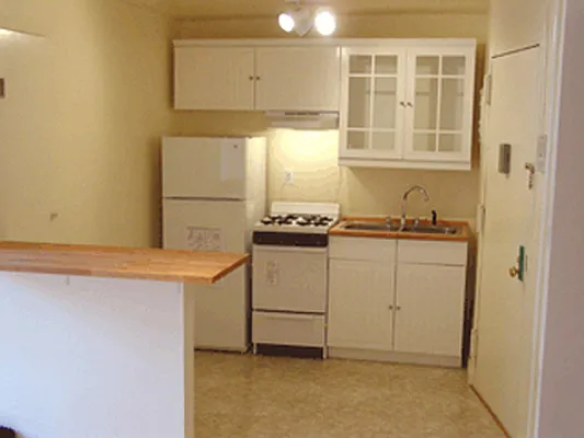 Rented by Halstead Real Estate | media 10