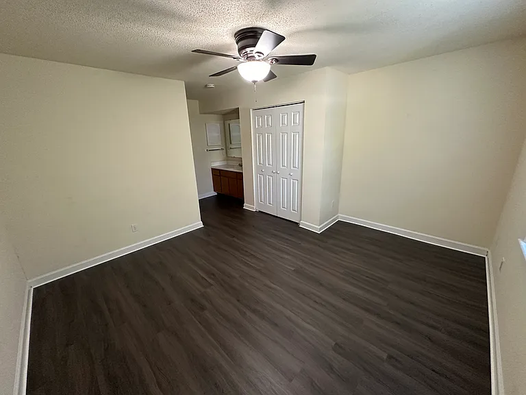 2522 Avent Ferry Rd #201 — Photo 6