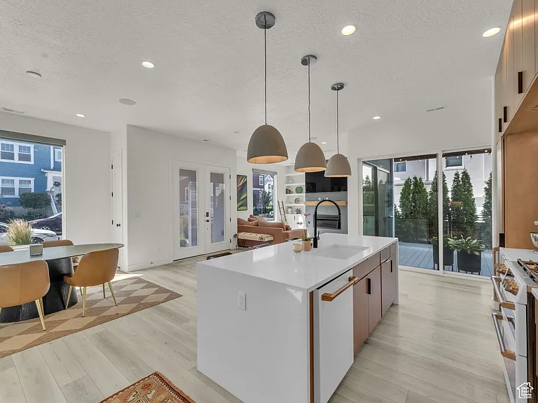 11609 S Dorian Dr — Photo 7