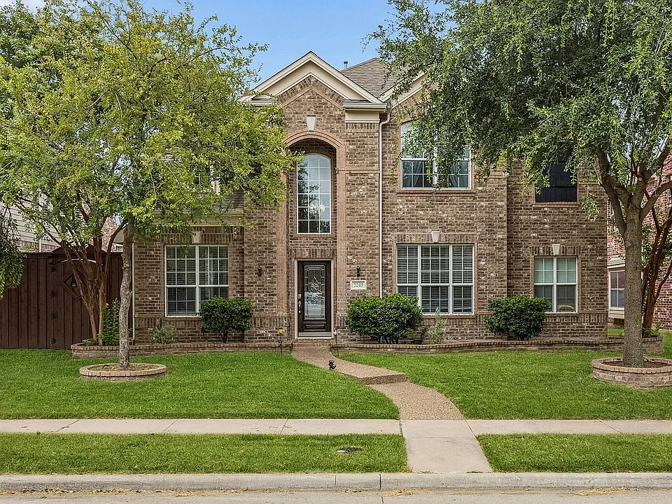 2245 Jaguar Dr