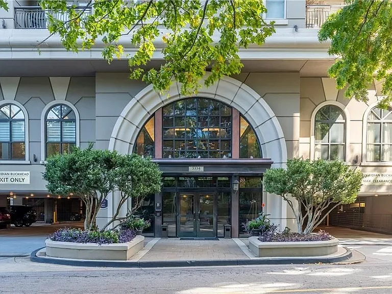 3334 Peachtree Rd #1714 — Photo 4
