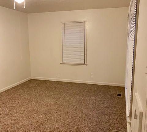 3rd image of 12015 Summerland Ave