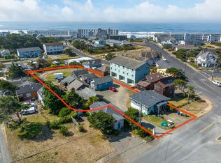 416 SW Alder St, Newport, OR 97365