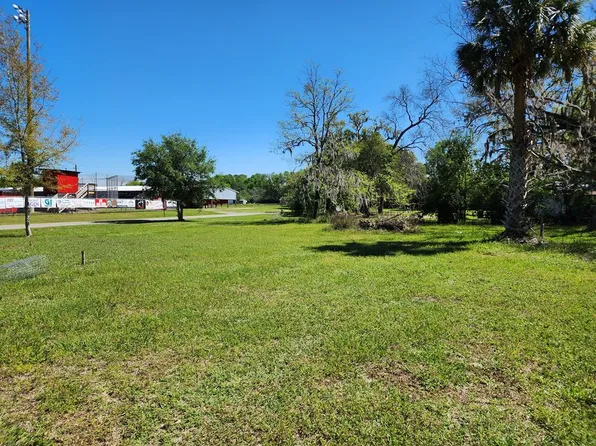  SE 3rd Ave, Williston, FL 32696