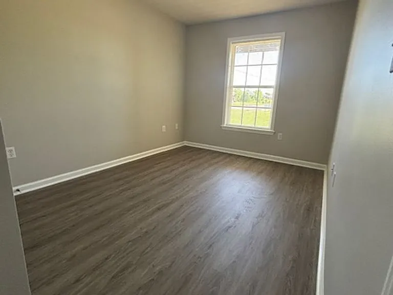 101 Braxton Ct — Photo 8