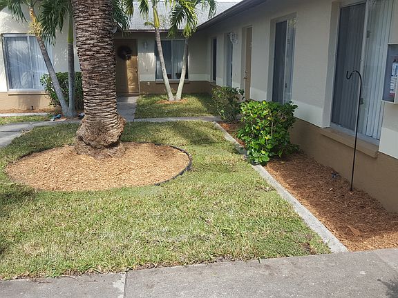 4th image of 1811 SE 15th Pl #1-4