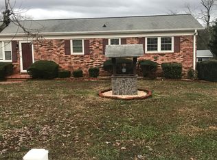 2734 21st St NE, Hickory, NC 28601