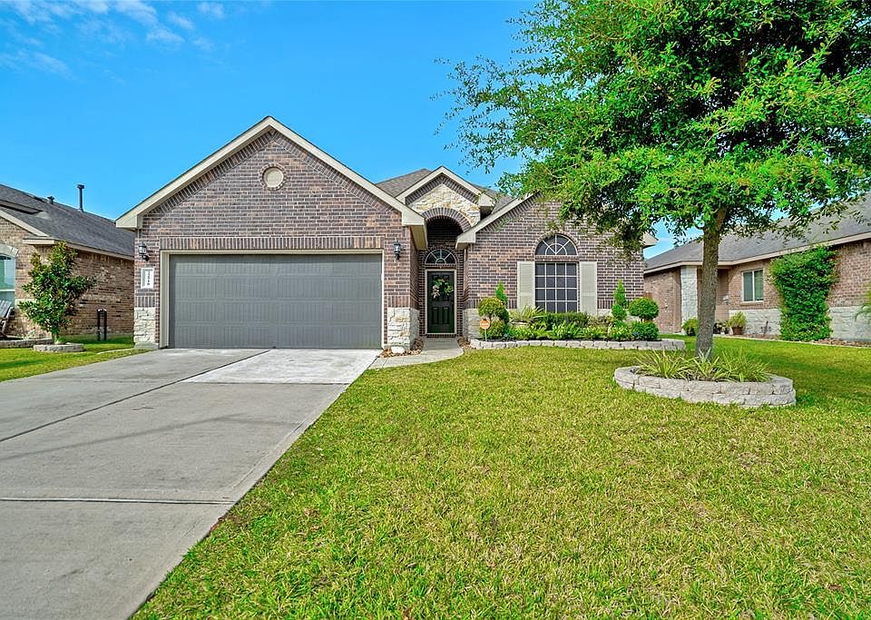 2nd image of 22518 Valley Canyon Ln
