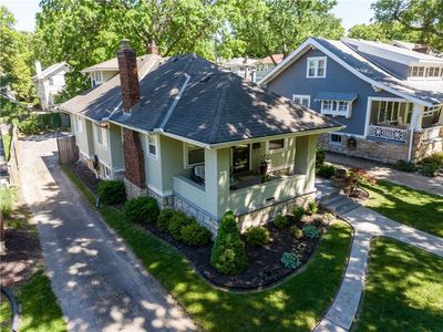 5833 Oak St, Kansas City, MO, 64113