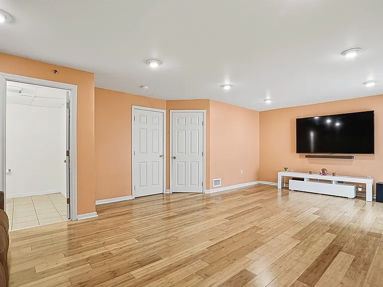 237 South St #6 — Photo 34
