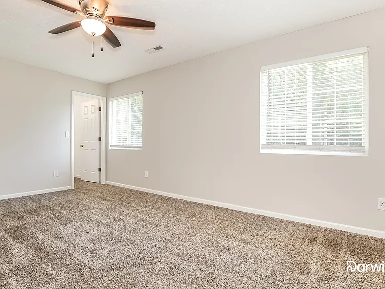 704 Sunmeadow Dr — Photo 11