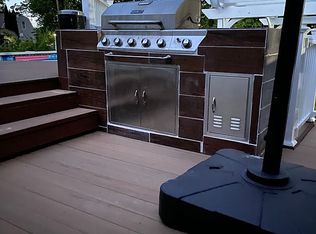 15 Wilson St, Wilbraham, MA 01095