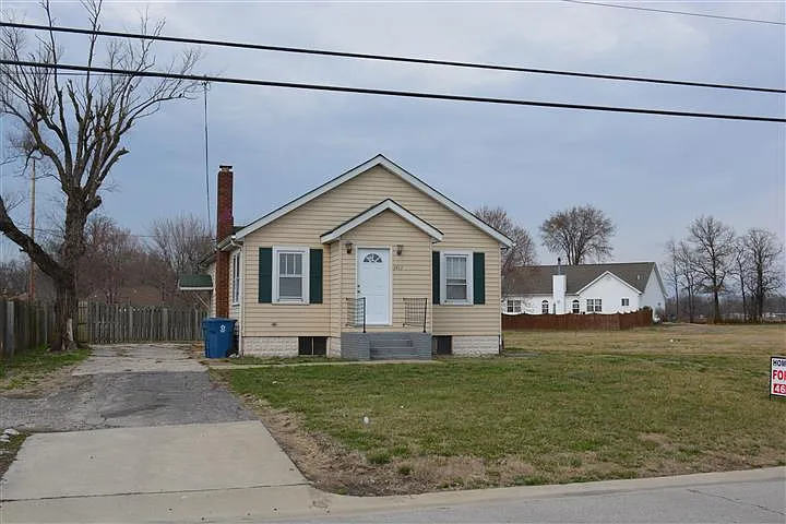 3412 Fosterburg Rd