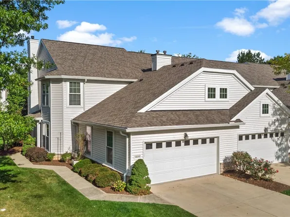 33258 Fairport Dr, Avon Lake, OH 44012