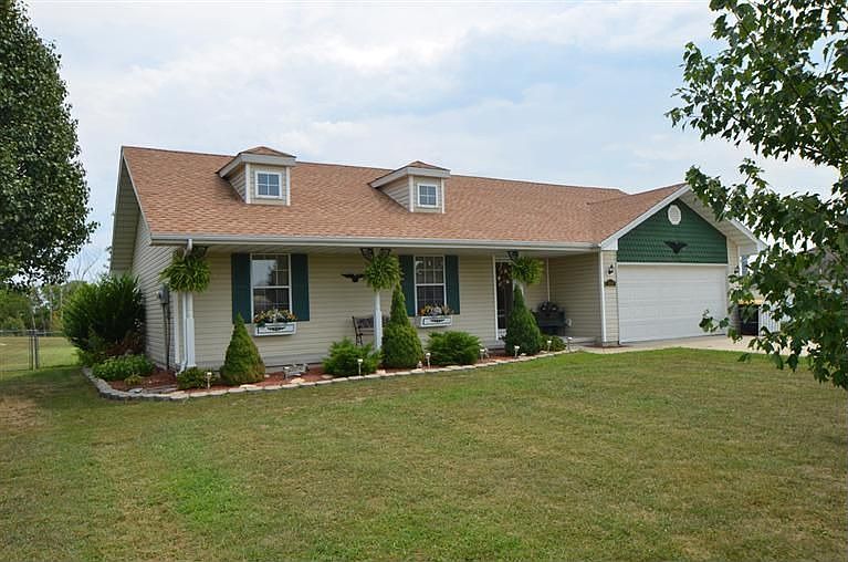 1st image of 2224 Eagles Ln