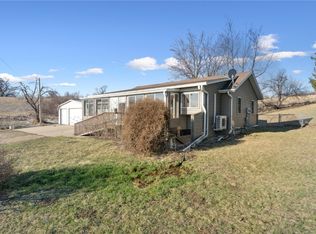 1353 Naples Ave NE, Solon, IA 52333