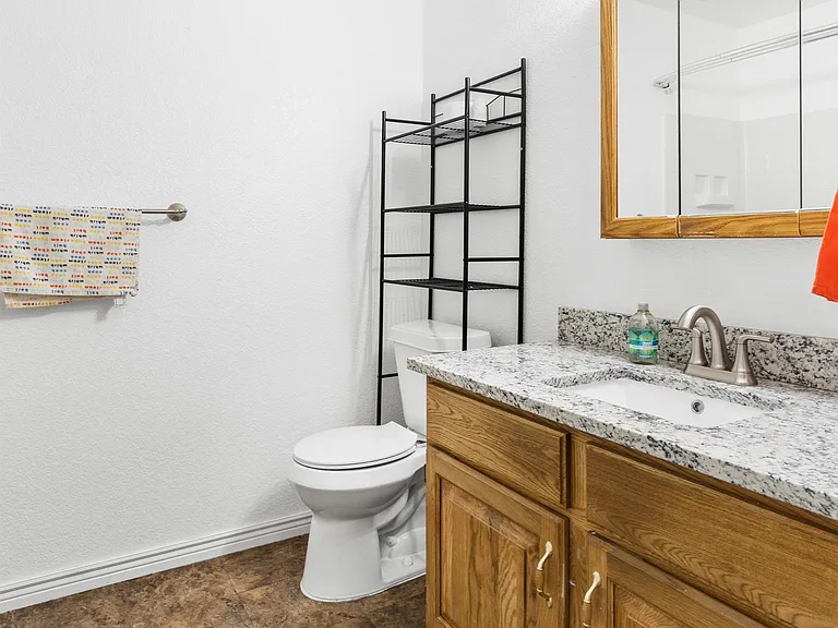 1463 S Pierce St — Photo 14