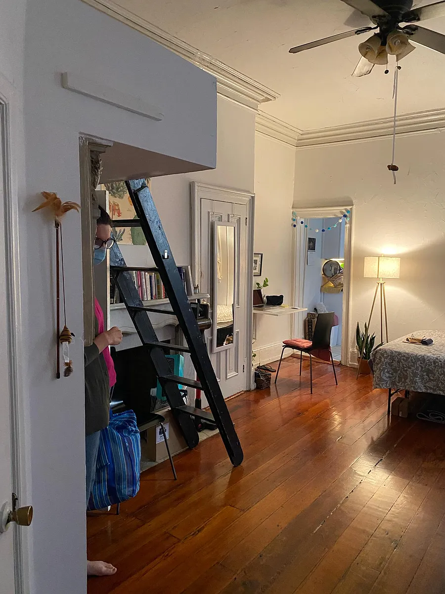 Building Photo - 421 S 15th St #2R