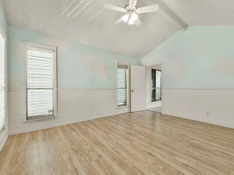 1073 Redfish St — Photo 21