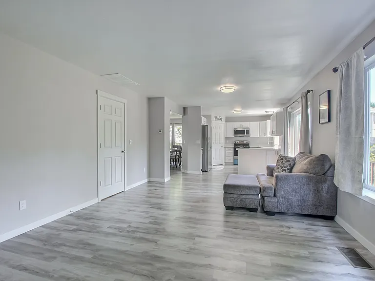 8824 161st Street Ct E — Photo 18