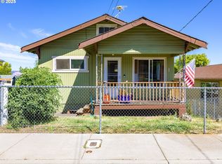 1205 E 10th St, The Dalles, OR