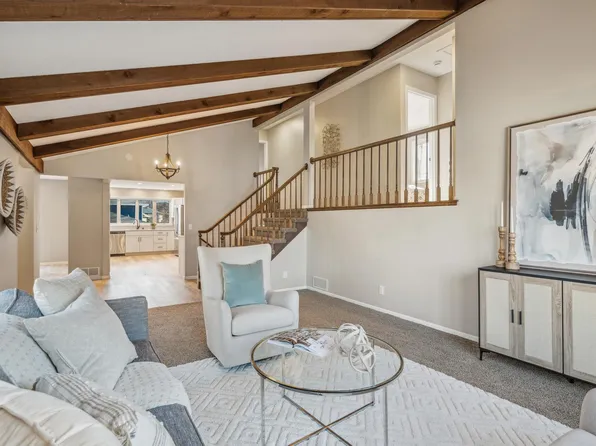 434 Mary Ln S, Maplewood, MN 55119