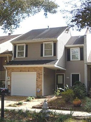 1st image of 829 Old Metairie Dr