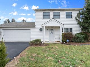 1110 Norwood Ln, Aurora, IL 60504