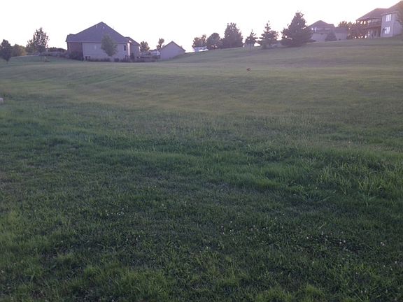 2nd image of 16262 Woodland Dr