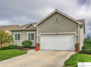 16502 Meredith Ave, Omaha, NE 68116