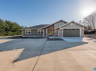 99 Dickinson St, Sequim, WA