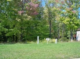 6330 Valley Ranch Dr, Maple Heights, OH 44137