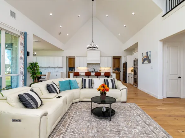 2037 Waterleaf Rd, Haslet, TX 76052